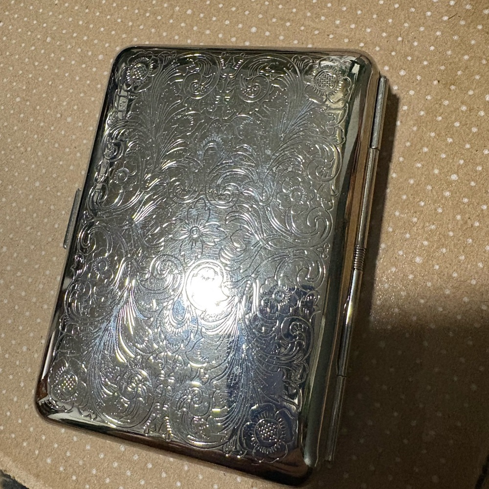 Silver Floral Engraved Case